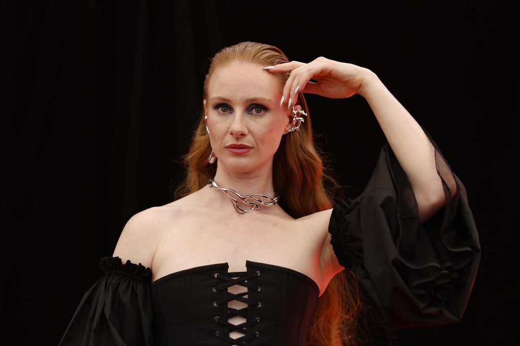 Vera Blue covers Radiohead’s ‘Creep’ for triple j’s Like A Model